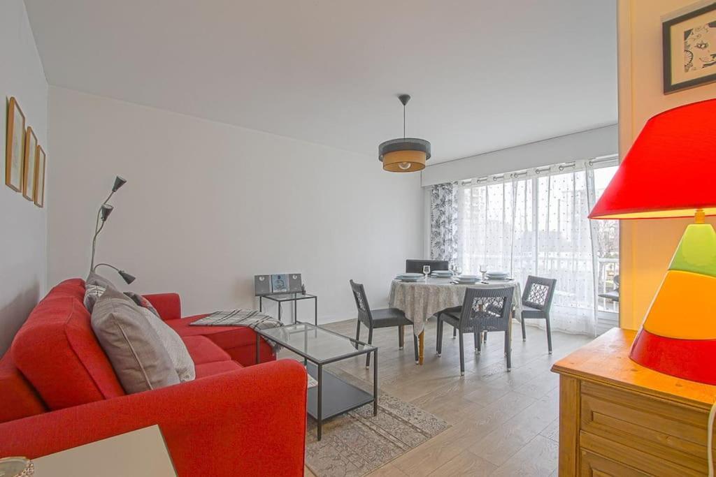 Appt Agreable Avec Balcon Au Sud-Ouest De Caen Apartment Ngoại thất bức ảnh